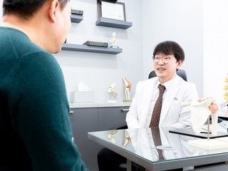 목·허리·어깨 통증, 체외충격파 치료로 해소 가능
