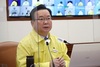 김부겸 총리 “방역지표 예상보다 빠르게 악화”