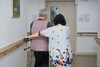 요양원, 외부와의 단절 없이 소통 가능한 곳 선택해야