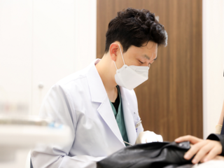 임플란트 오래 쓰려면 정밀 치과 진단으로 맞춤형 지대주 사용해야