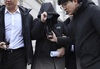 '롤스로이스남 마약 처방' 의사 구속송치…환자 성폭행 혐의도