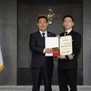 이국종 교수, 국군대전병원장 취임한다…명예해군 대령 진급