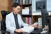 “환절기 심해지는 두통, 만성화하기 전 신경과 조기 진료받아야”