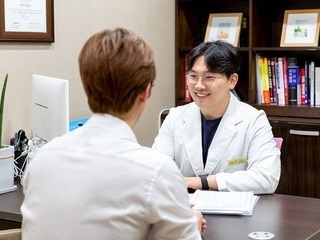 볼륨·주름 개선 돕는 쁘띠성형, 시술 전 주의점은?