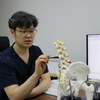 젊은층도 위험한 목,허리 디스크 비수술 치료로 개선가능