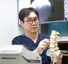 현대인의 고질병 목‧허리 통증, 비수술 주사 치료로도 개선 가능