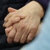 손아귀 힘 떨어진 노인 85%, 근감소증…