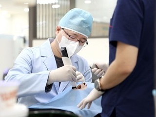 비발치 치아교정, 면밀한 진단 가능한 치과 선택해야