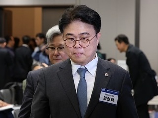 '대법관 자리로 판사 회유' 주장한 전 의협 회장 검찰 송치