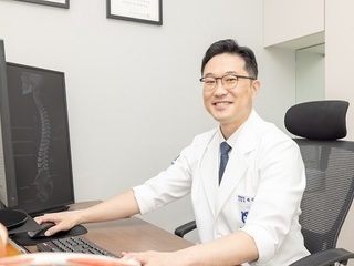 겨울철 ‘단골손님’ 허리 통증, 정형외과 찾아 진단‧치료받아야