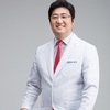 휴가철 물놀이 부상 후 허리통증, 허리디스크일 수 있어