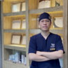 이른 나이에 찾아온 탈모, 모발이식으로 개선 가능