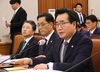 농식품부 장관 “소 럼피스킨병 확진 14건…더 늘어날 것”