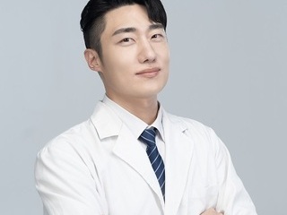 초여름 자외선이 앞당기는 피부 노화, 피부과에서 ECM부터 살펴야