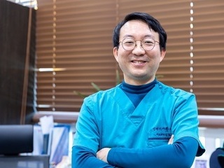 정형외과 재활 도수치료로 암 생존자의 삶의 질 향상 꾀해야