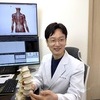 장마철 심해지는 관절·허리 정형외과 통증, 복합 치료로 잡아야