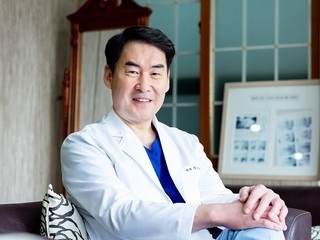 상안검·하안검 수술, 기능과 미용 모두 고려한 성형외과적 접근 필요
