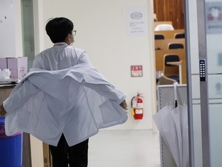 하반기에 전공의 7천984명 복귀…비수도권, 정원 절반 '턱걸이'