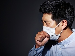 꾸준한 치료가 도움되는데…