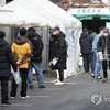 신규확진 305명, 이틀째 300명대…휴일 영향으로 70일 만에 최소(종합)