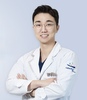틀니가 불편하다면 치과 재건 치료 '전악 임플란트' 고려해야